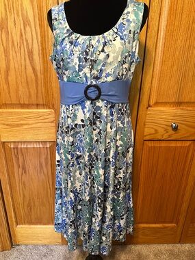 Perceptions New York Dress M Blue Floral Sleeveless Belted Midi